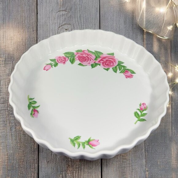 Christineholm Porcelain Rose Pattern Quiche Scalloped Baking Dish Ceramic VTG - Picture 1 of 13